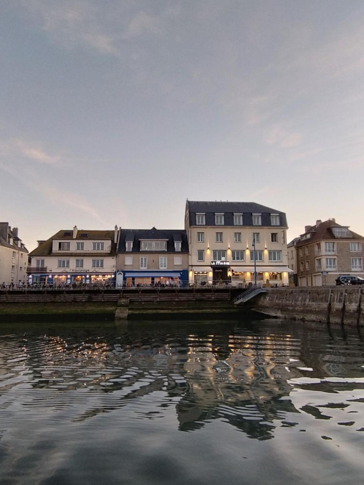 Le Grand Hotel De La Marine "Face A La Mer" Port-en-Bessin-Huppain Zewnętrze zdjęcie