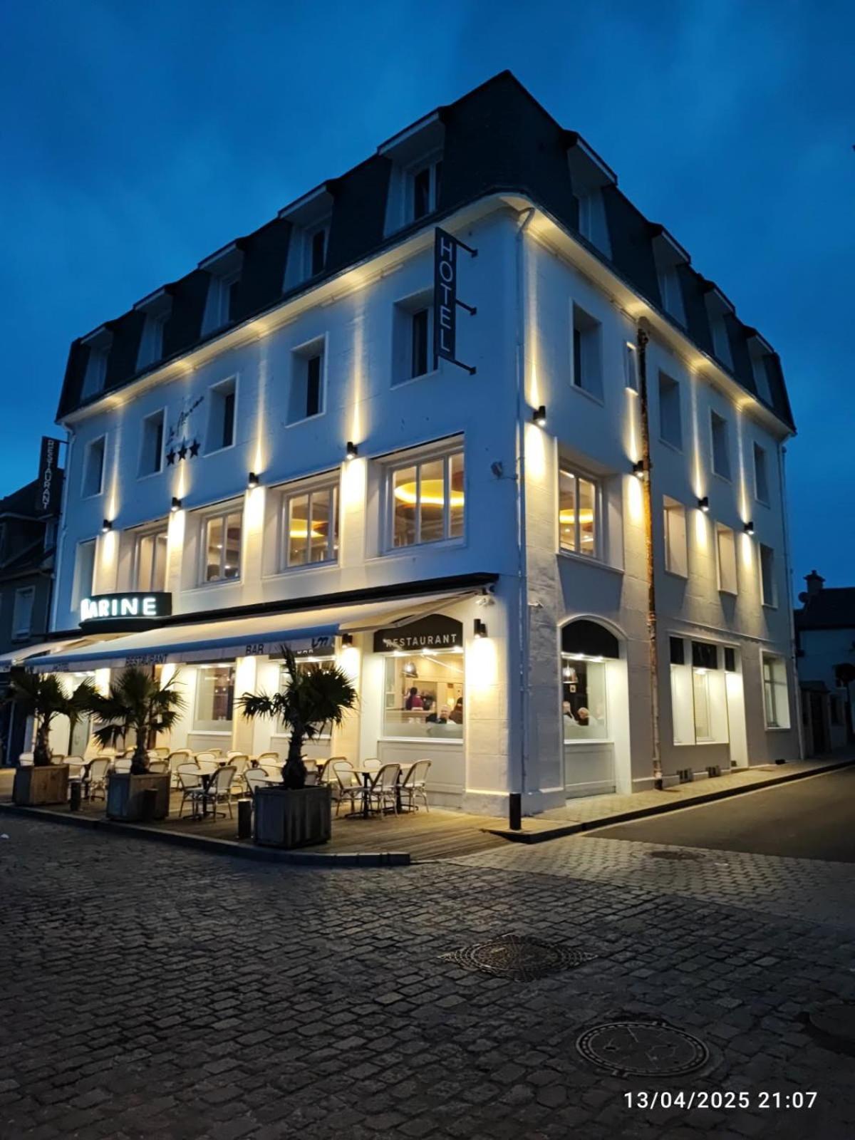 Le Grand Hotel De La Marine "Face A La Mer" Port-en-Bessin-Huppain Zewnętrze zdjęcie
